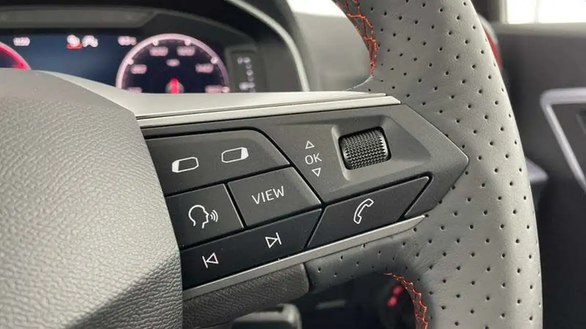2024-seat-arona-10-tsi-fr-sport-110ps-dsg-big-12