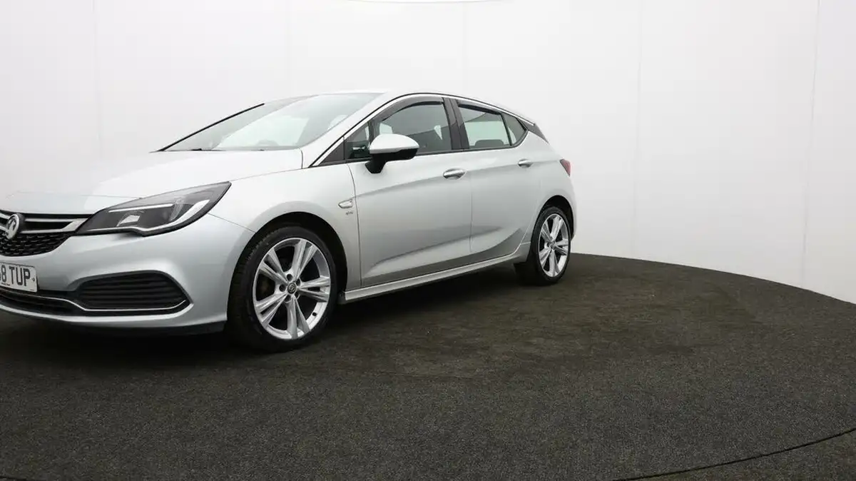 2018-vauxhall-astra-14i-16v-turbo-sri-vx-line-nav-big-53