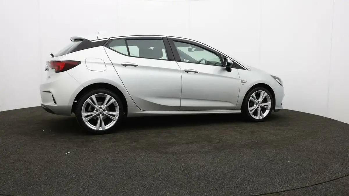 2018-vauxhall-astra-14i-16v-turbo-sri-vx-line-nav-big-29
