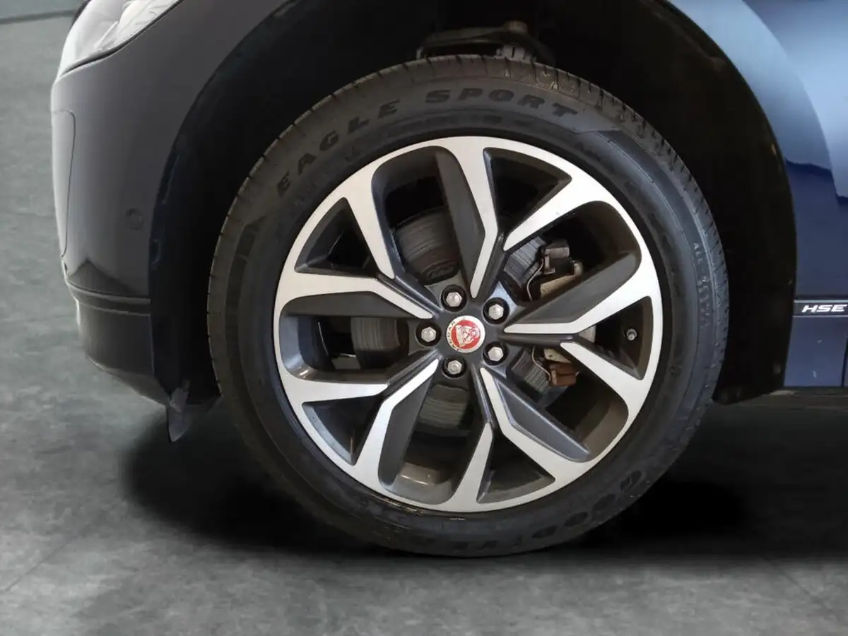 2021-jaguar-i-pace-ev400-hse-big-33