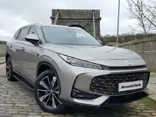 MG HS