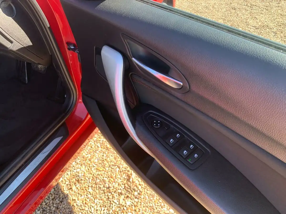 2012-bmw-1-series-16-116i-sport-136bhp-sports-hatch-5d-auto-big-9