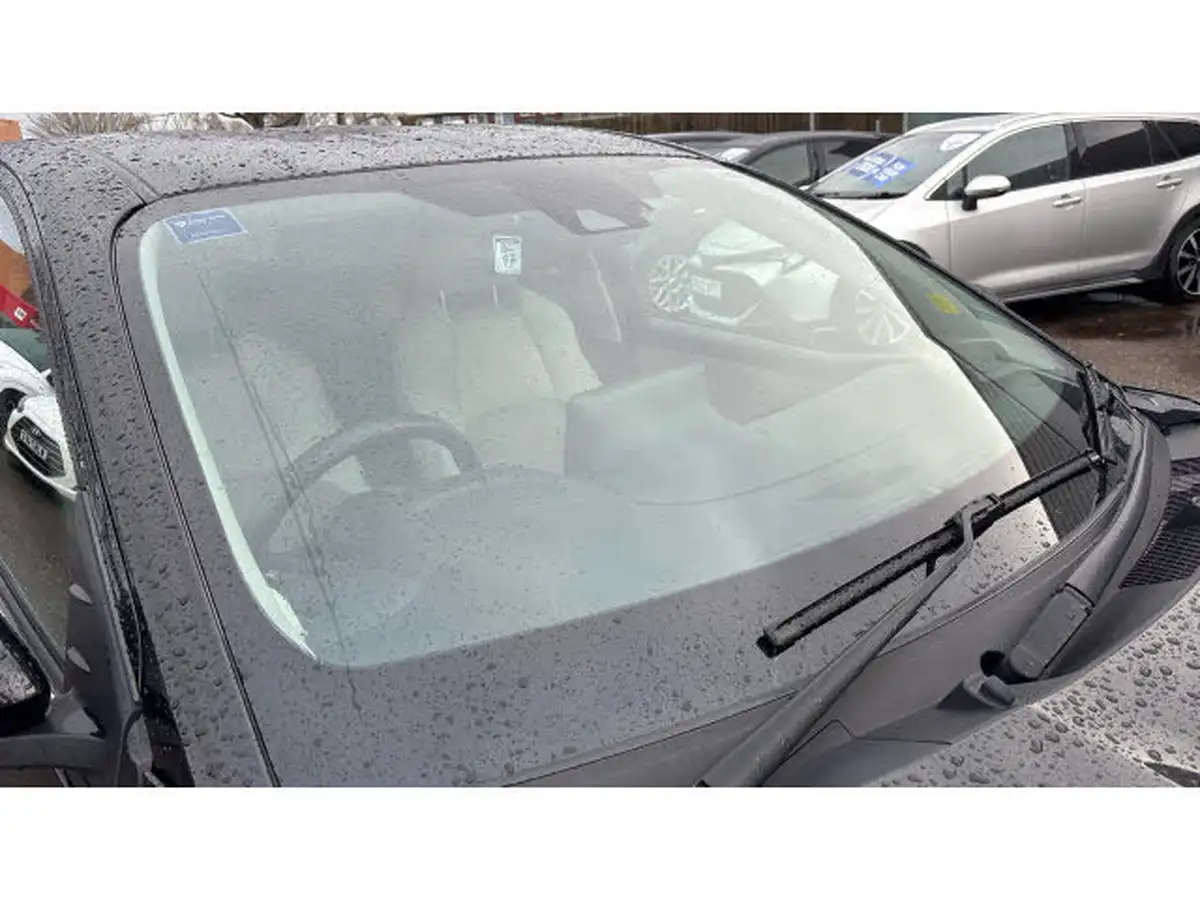 2022-toyota-yaris-15-vvt-i-excel-big-28