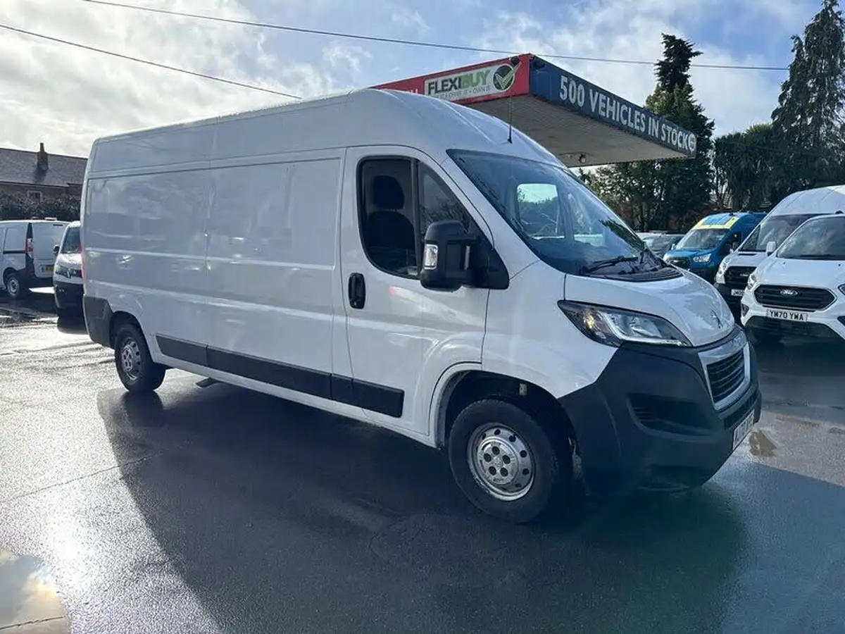 2020-peugeot-boxer-22-bluehdi-professional-335-l3-h2-panel-big-1