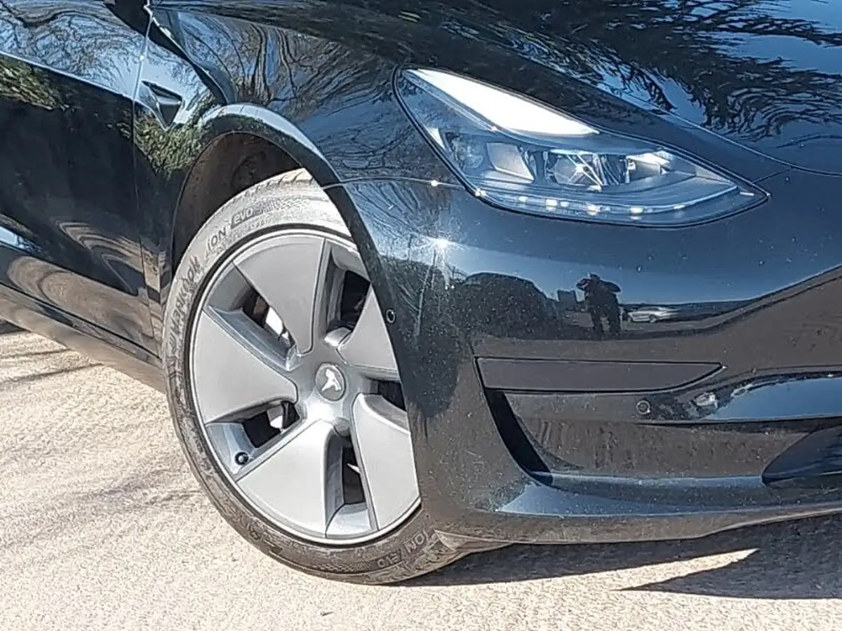 2021-tesla-model-3-e-standard-plus-big-8