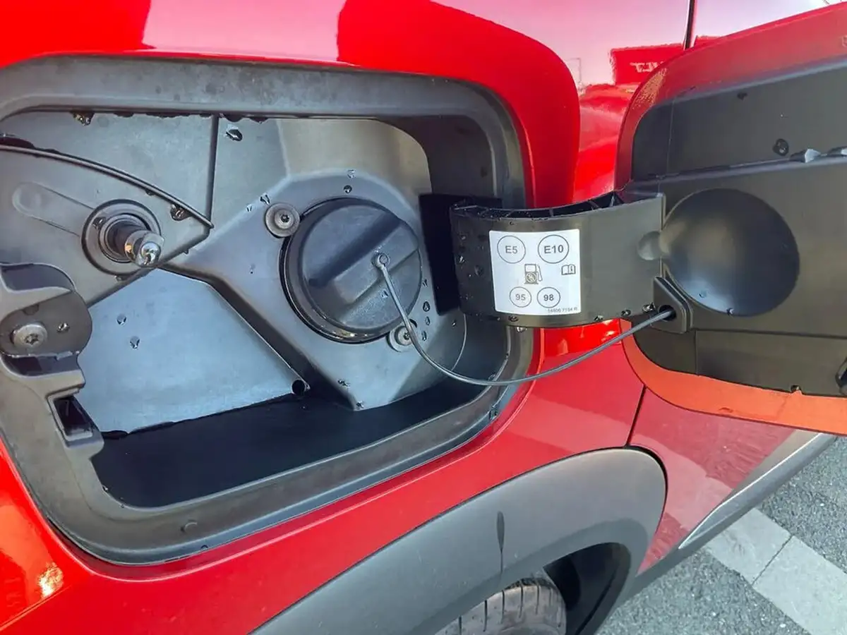 2021-renault-captur-16-s-edition-145ps-hybrid-big-20