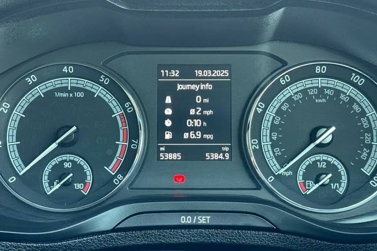 2019-skoda-karoq-10-tsi-se-big-12