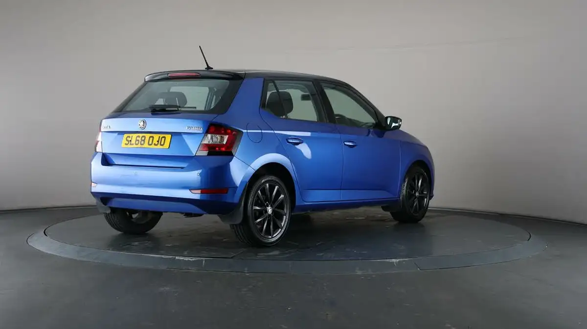 2018-skoda-fabia-10-tsi-colour-edition-big-57