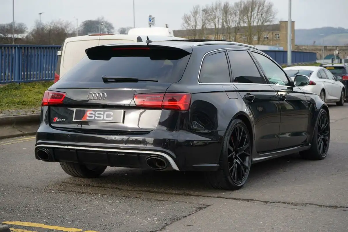 2017-audi-rs6-avant-40-tfsi-quattro-performance-big-8