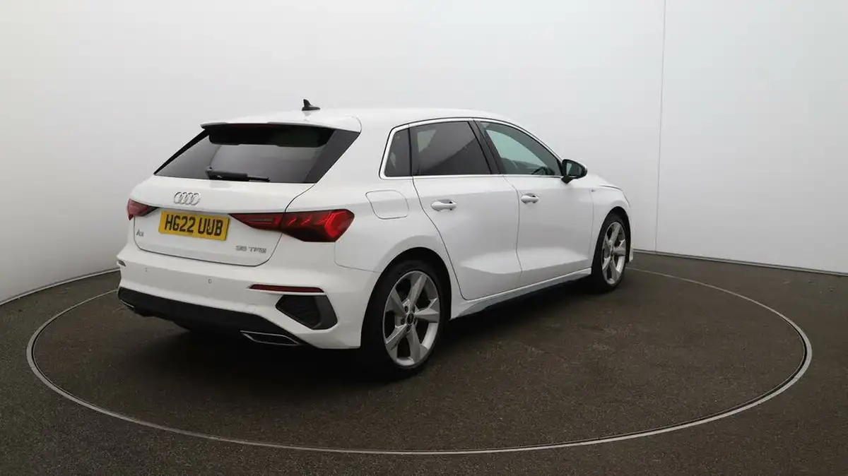 2022-audi-a3-15-35-tfsi-s-line-sportback-5d-big-7