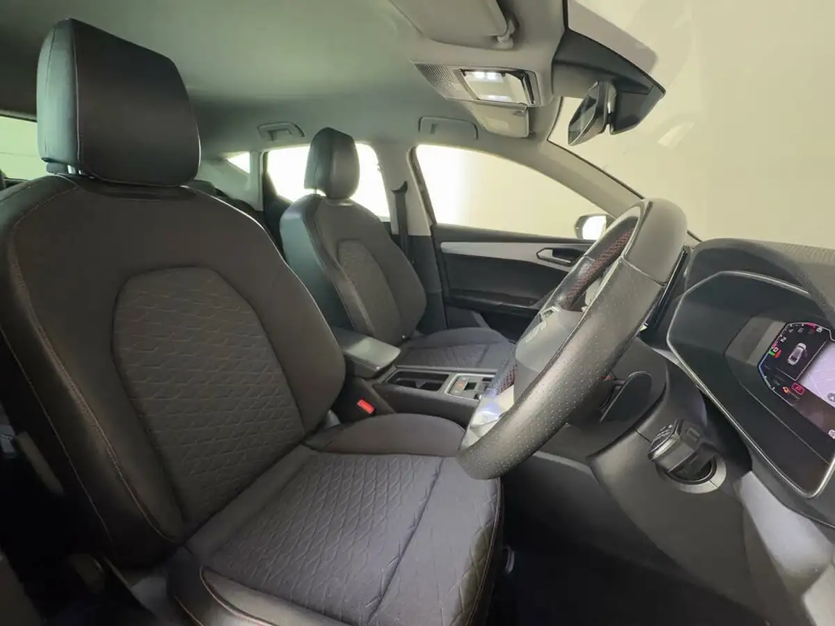 2021-seat-leon-14-e-hybrid-fr-hatchback-big-20