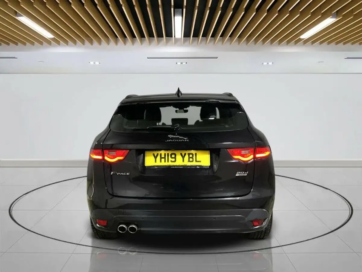 2019-jaguar-f-pace-20-i4d-r-sport-180ps-ss-auto-big-5