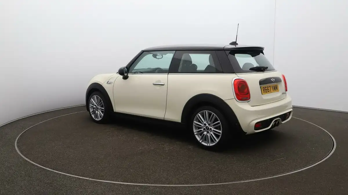 2017-mini-cooper-20-cooper-s-ss-hatchback-3d-sport-auto-big-56