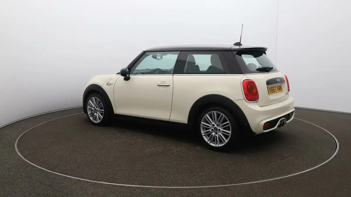 2017-mini-cooper-20-cooper-s-ss-hatchback-3d-sport-auto-big-28