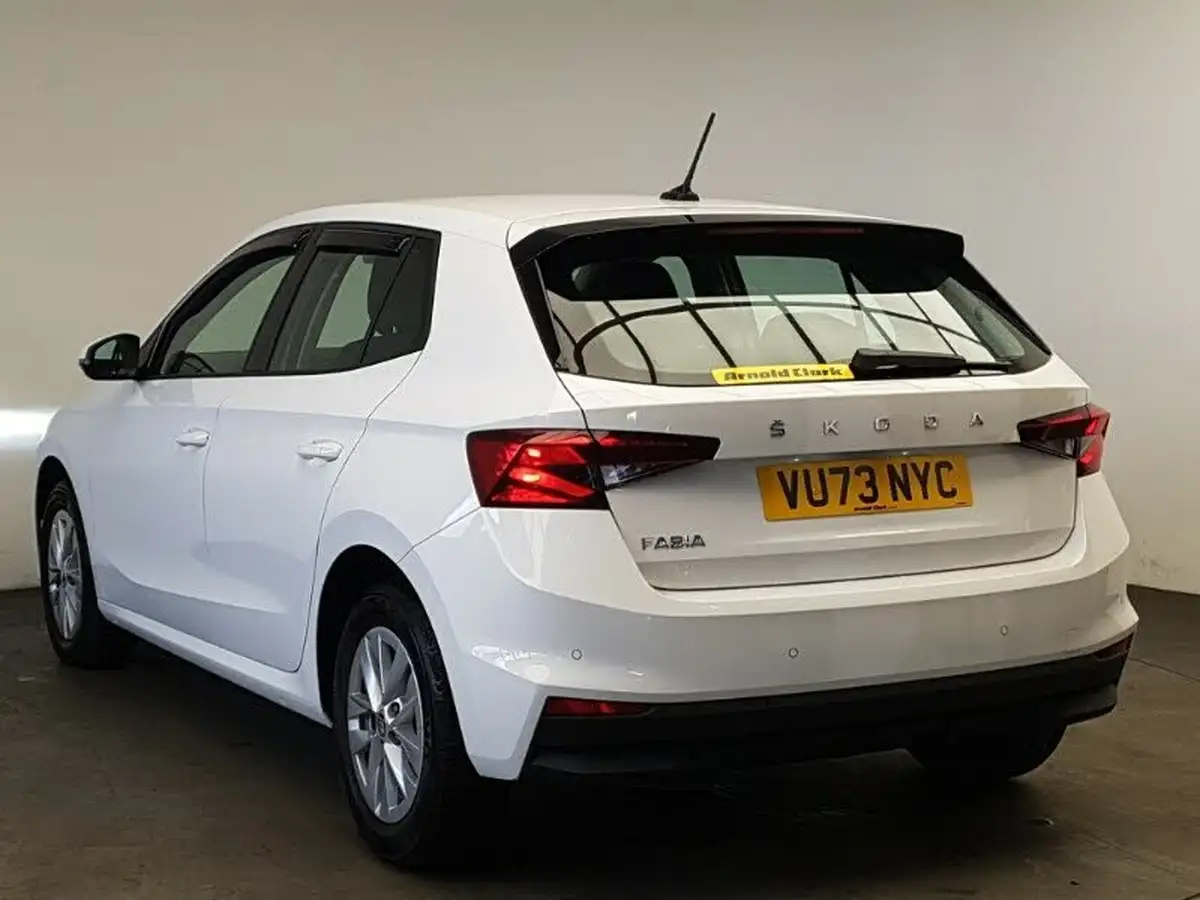 2023-skoda-fabia-10-tsi-se-comfort-110ps-big-1