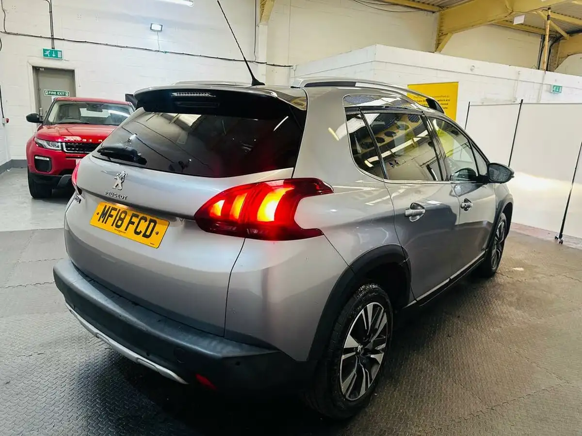 2018-peugeot-2008-suv-12-puretech-allure-82bhp-big-26