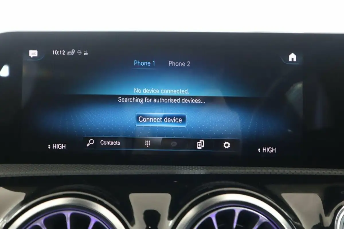 2020-mercedes-benz-a-class-20-a35-amg-premium-hatchback-5d-big-30