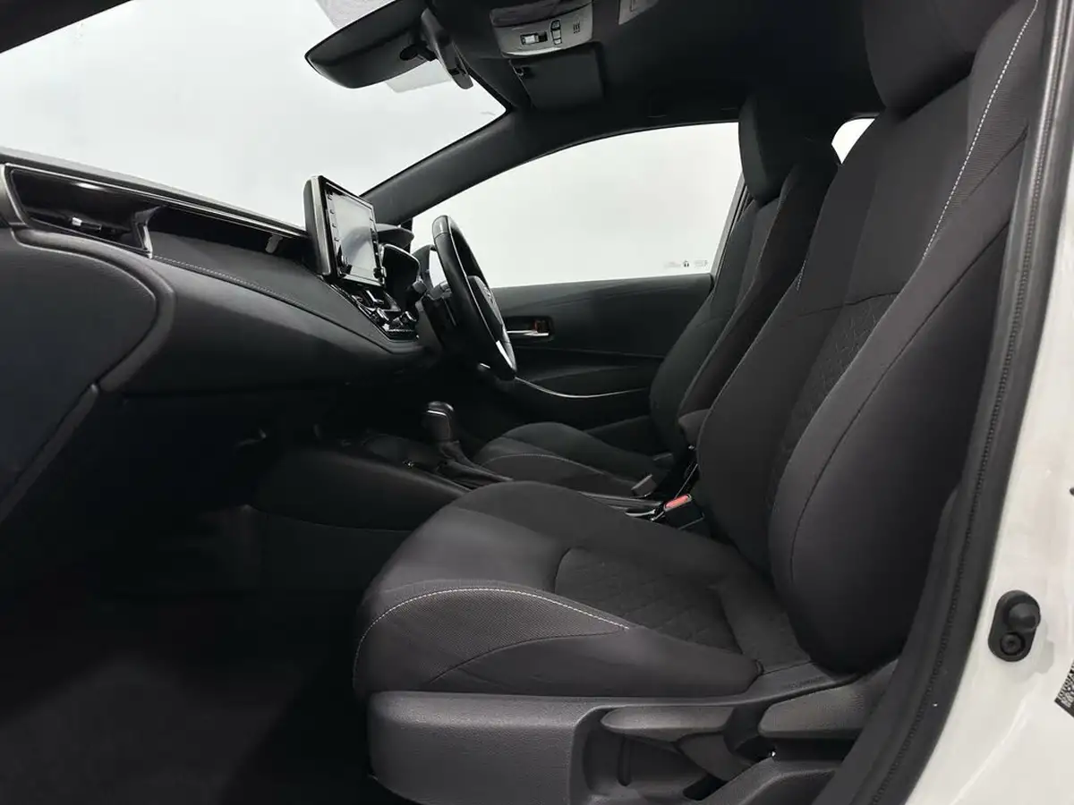 2021-toyota-corolla-20-vvt-i-icon-tech-touring-sports-big-30