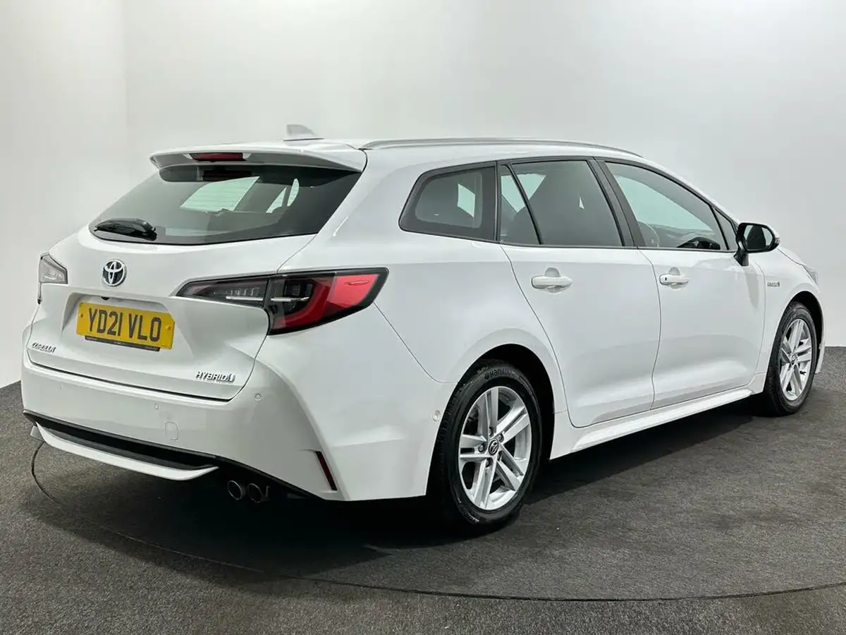 2021-toyota-corolla-20-vvt-i-icon-tech-touring-sports-big-6