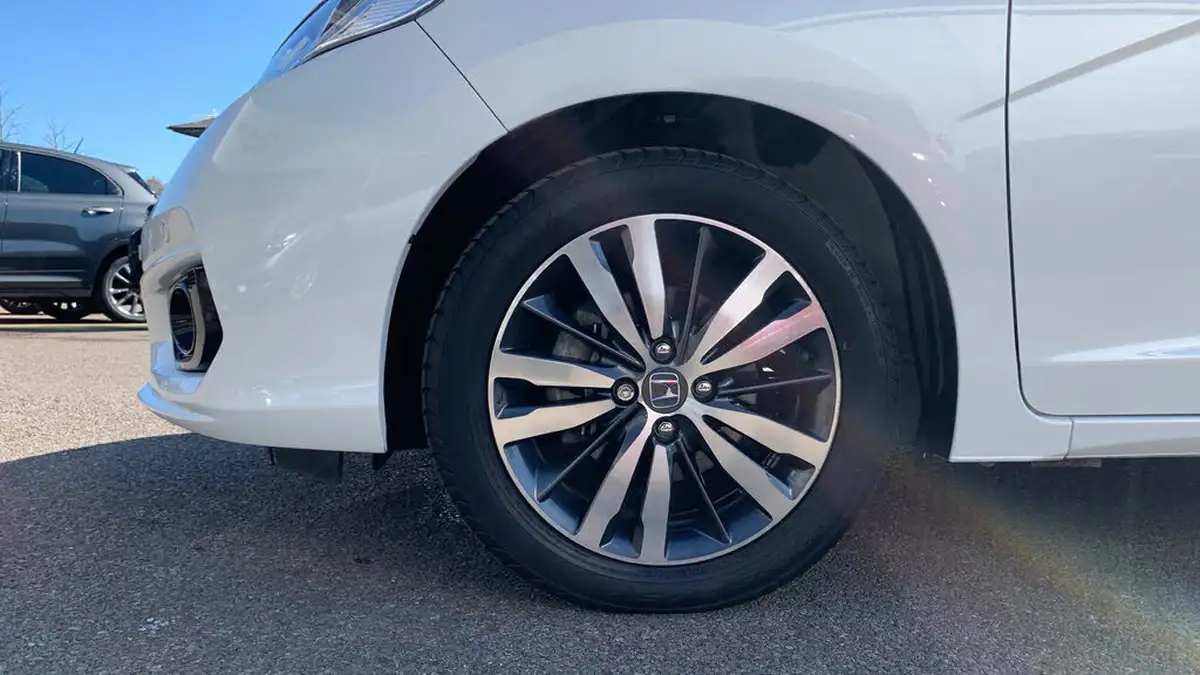 2019-honda-jazz-13-i-vtec-ex-navi-cvt-big-13
