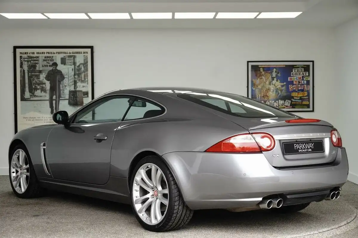 2007-jaguar-xkr-42-coupe-big-20