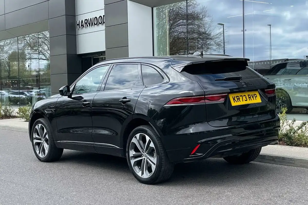 2023-jaguar-f-pace-20-p250-r-dynamic-hse-black-big-9