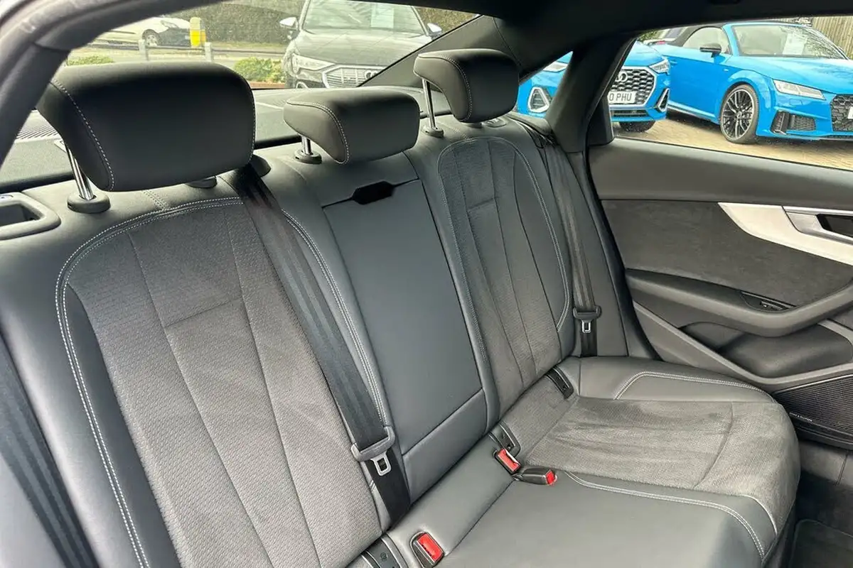 2022-audi-a4-20-40-tfsi-s-line-big-27