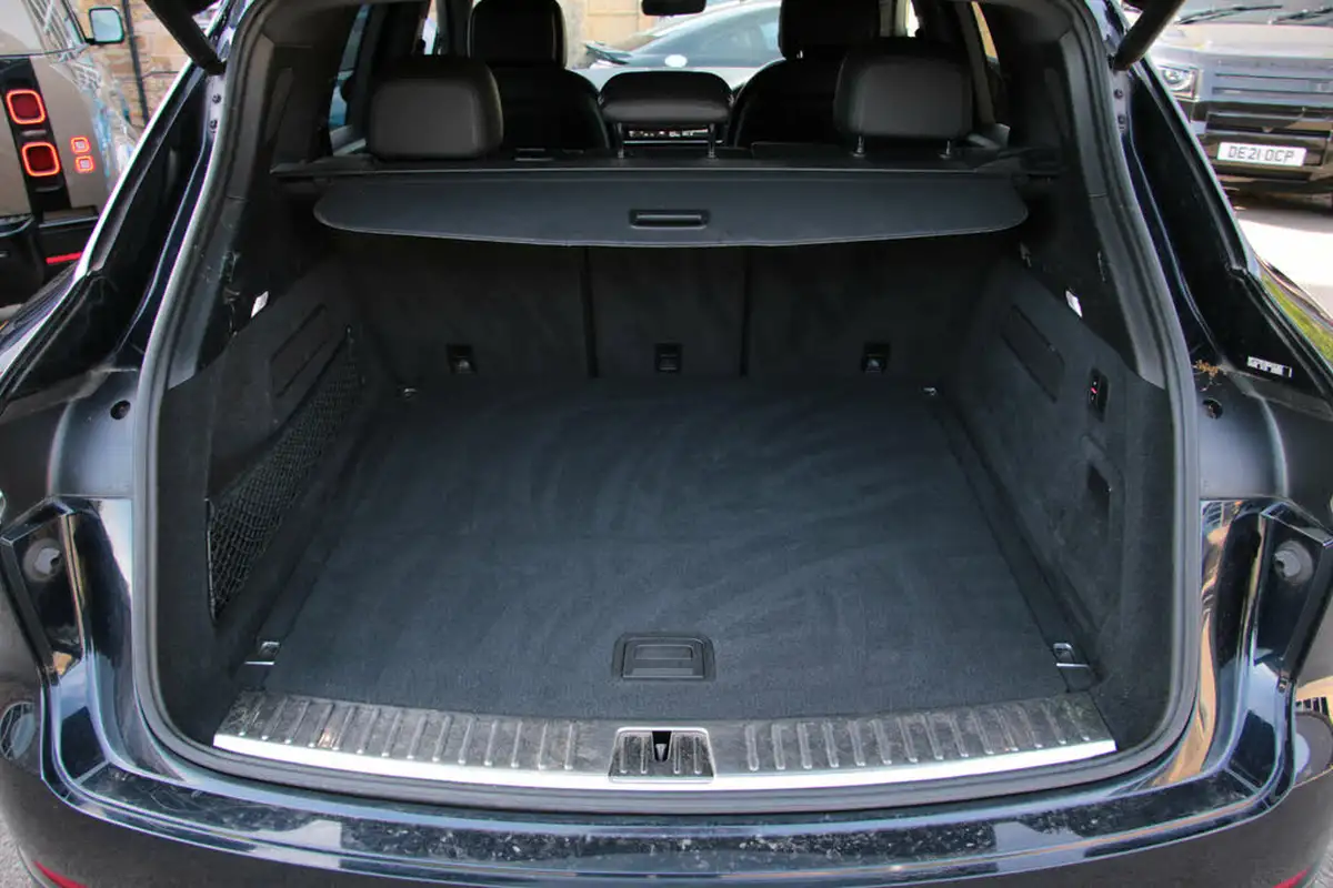 2021-porsche-cayenne-30-v6-e-hybrid-462ps-station-wagon-big-18