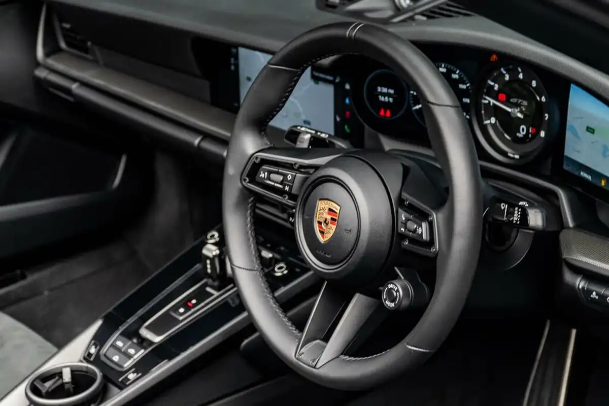 2024-porsche-911-30-carrera-4-gts-480ps-cabriolet-2981cc-pdk-big-28