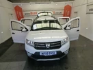 2015-dacia-sandero-stepway-09-laureate-small-12