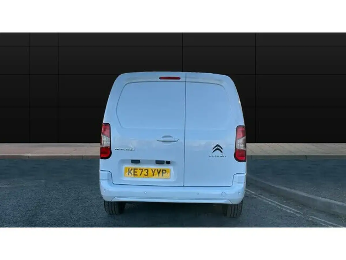2024-citroen-berlingo-15-bluehdi-950-driver-edition-100pseu6d-big-5