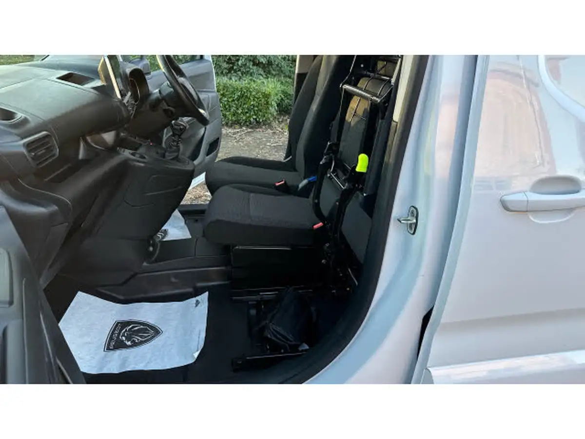 2024-citroen-berlingo-15-bluehdi-950-driver-edition-100pseu6d-big-33