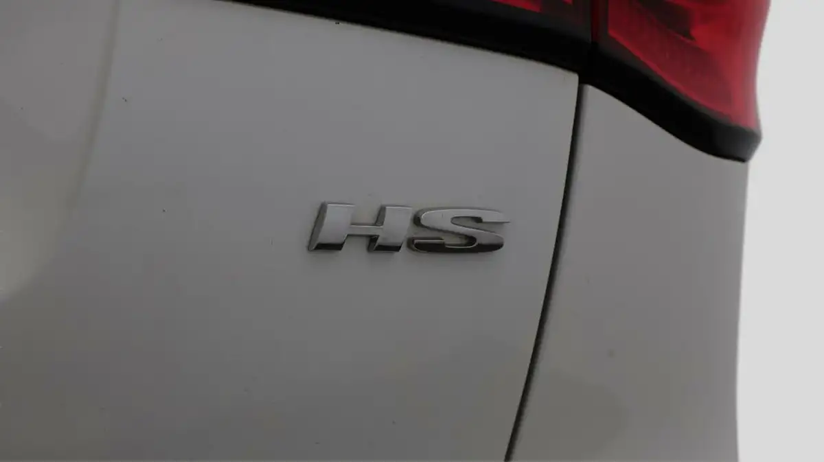 2022-mg-hs-15t-gdi-exclusive-162ps-big-22