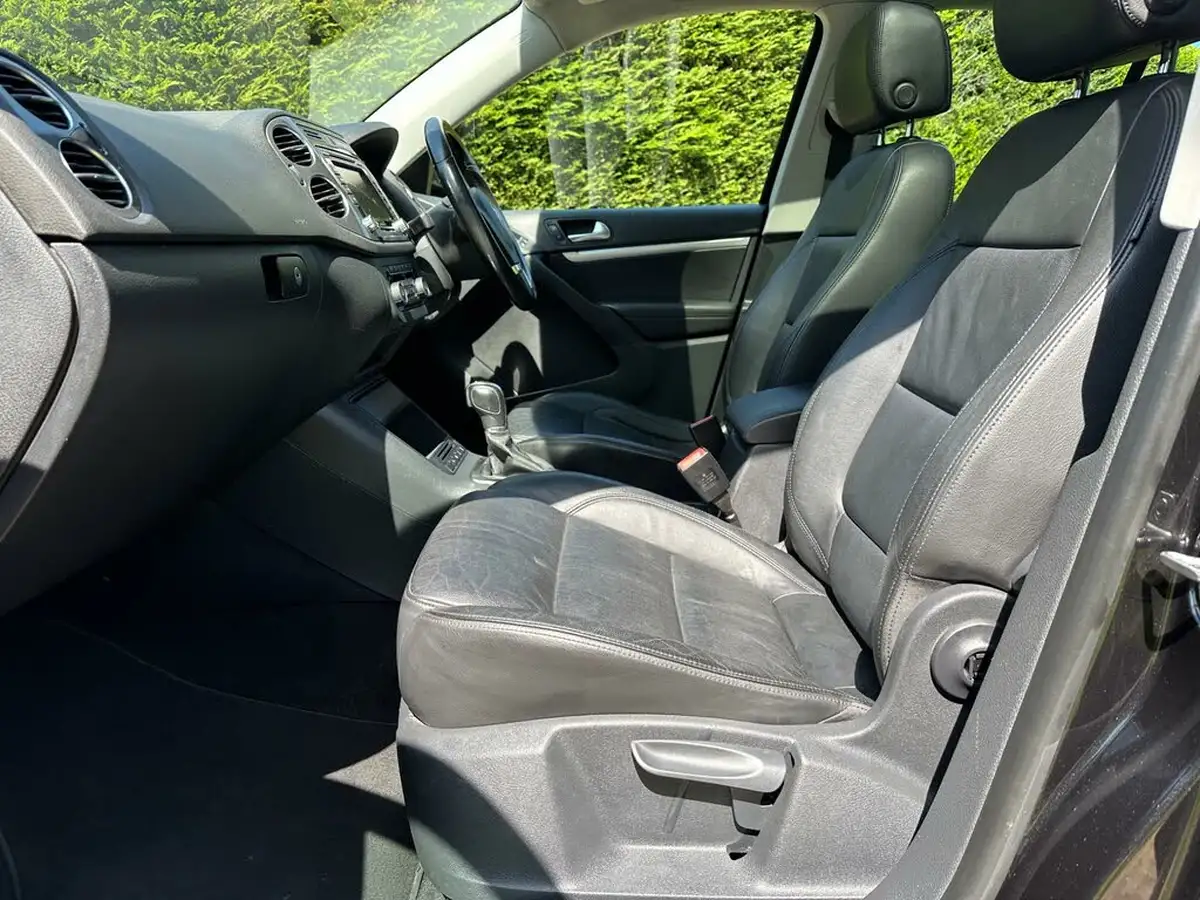 2012-volkswagen-tiguan-20td-se-140ps-4wd-dsg-big-25