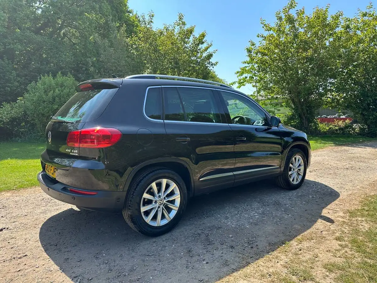 2012-volkswagen-tiguan-20td-se-140ps-4wd-dsg-big-1