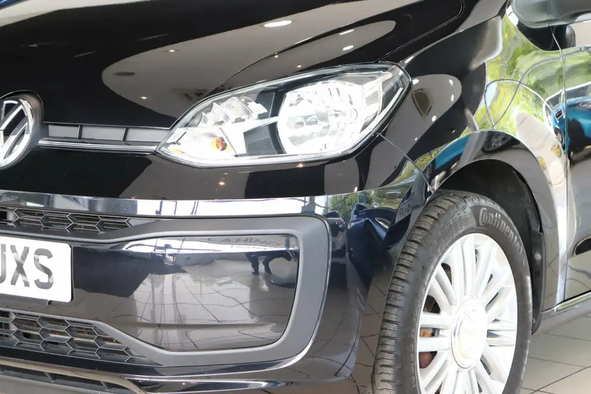 2018-volkswagen-up-10-move-up-ss-3d-big-62