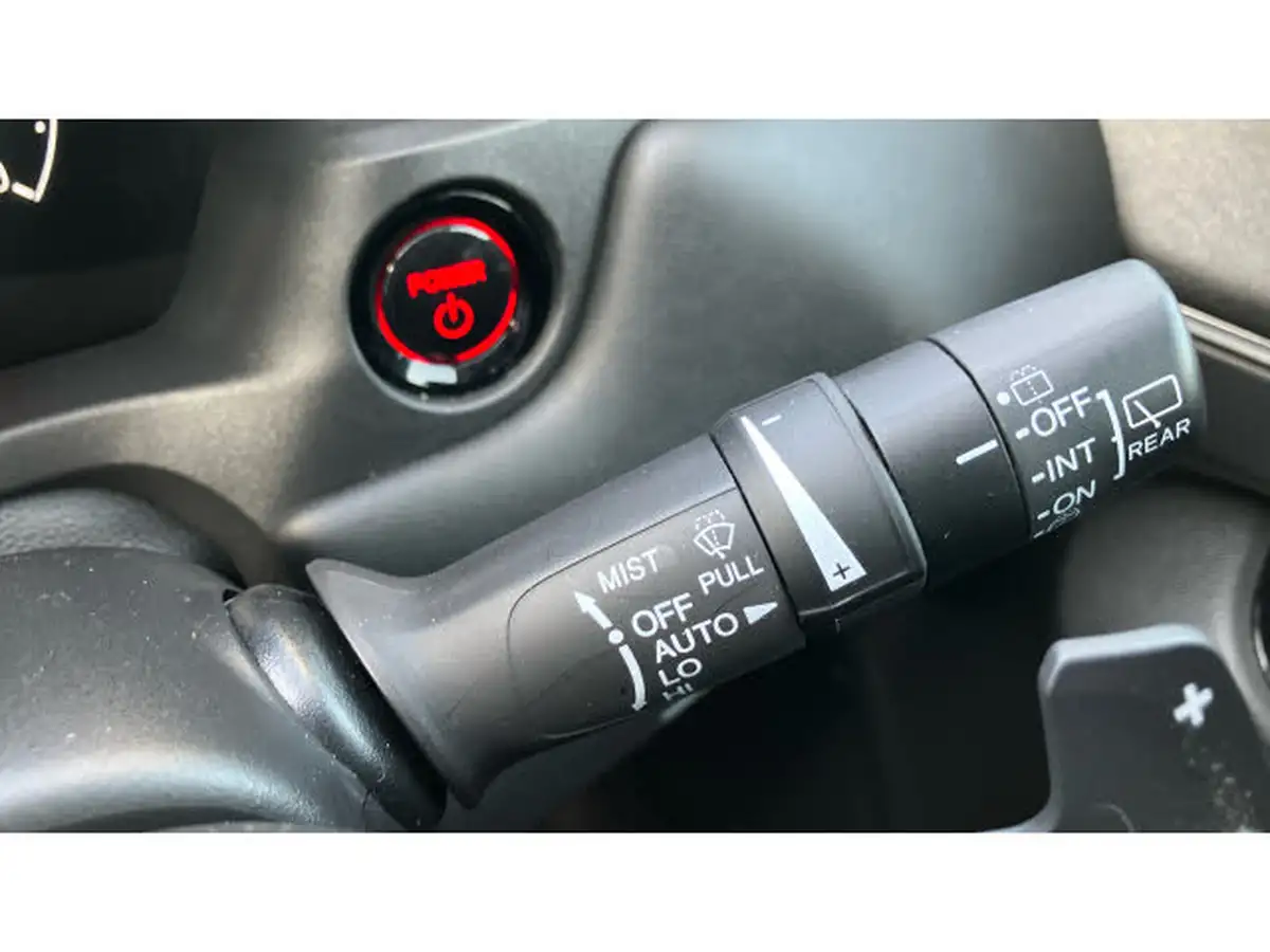 2022-honda-hr-v-15-i-mmd-advance-big-13
