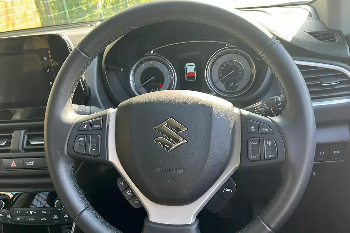 2024-suzuki-s-cross-14-boosterjet-motion-big-36