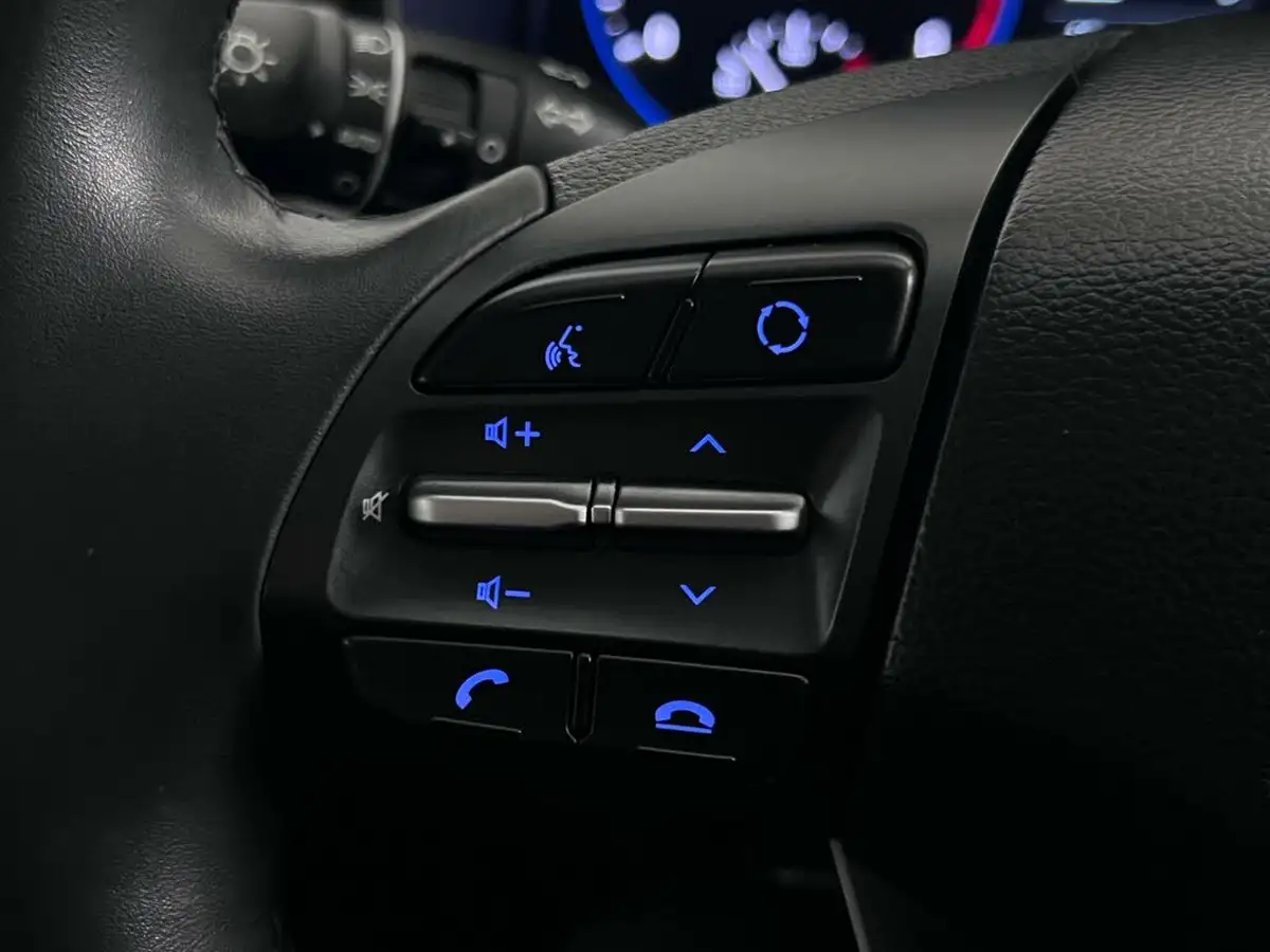 2020-hyundai-kona-10-t-gdi-play-big-22