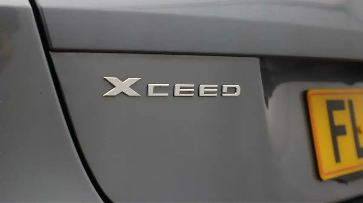 2022-kia-xceed-10-t-gdi-2-big-20
