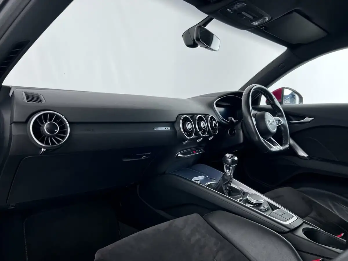 2016-audi-tt-coupe-18-tfsi-s-line-big-22