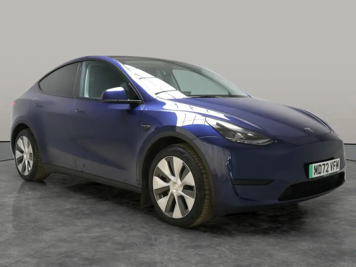 2023-tesla-model-y-e-rwd-big-11