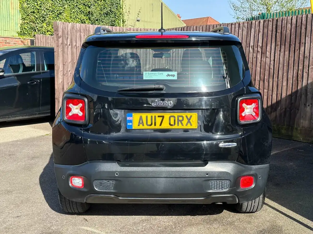2017-jeep-renegade-14-multiair-ii-longitude-big-11