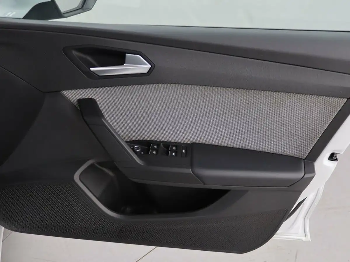 2021-seat-leon-15-tsi-evo-se-dynamic-hatchback-big-27
