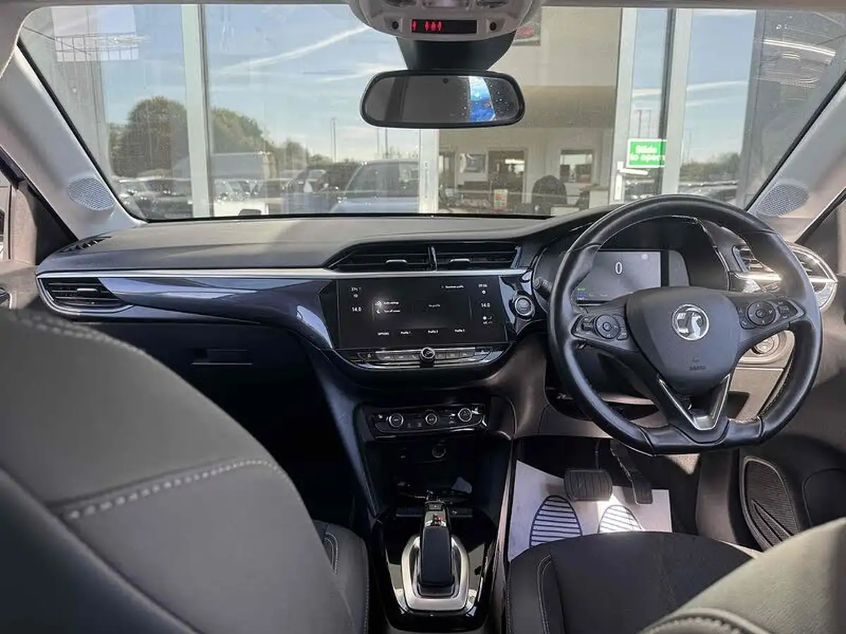 2022-vauxhall-corsa-e-elite-premium-big-3