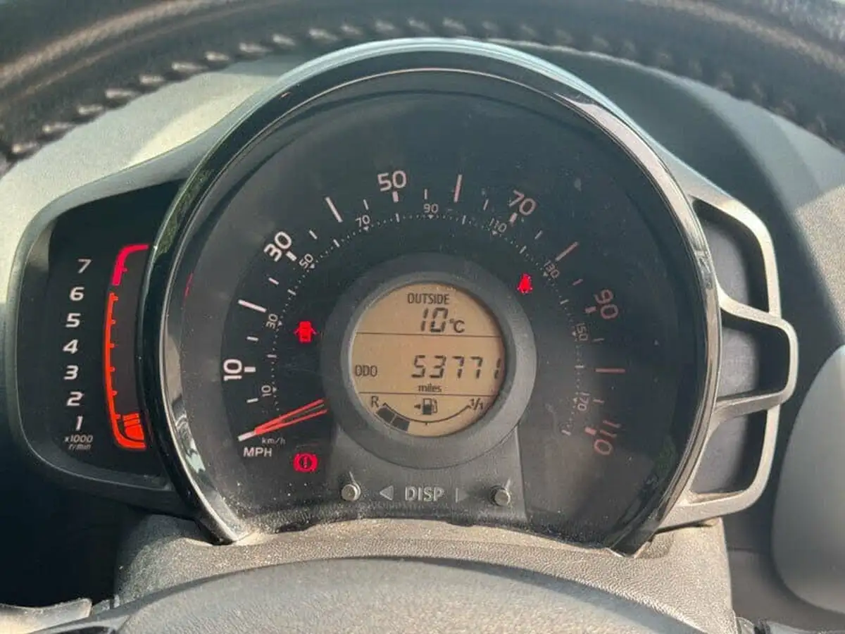 2016-toyota-aygo-10-vvt-i-x-clusiv-5d-big-16