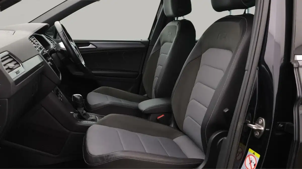 2020-volkswagen-tiguan-20tdi-r-line-tech-150ps-dsg-big-14