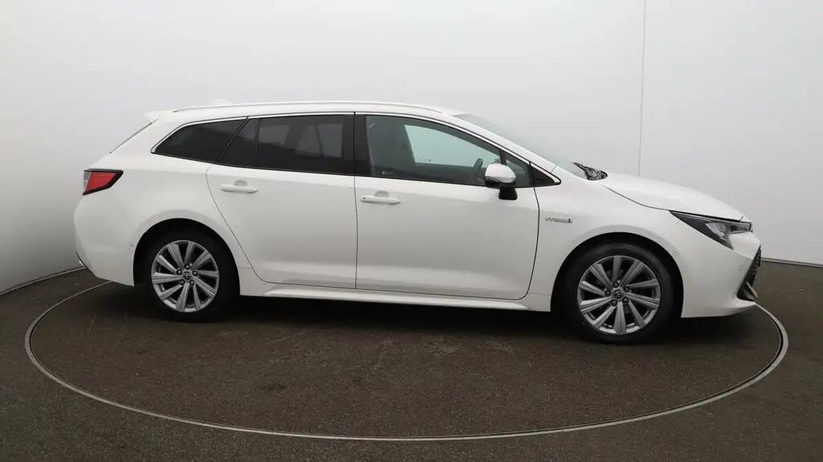 2021-toyota-corolla-18-vvt-i-design-trk-hatchback-5d-big-48