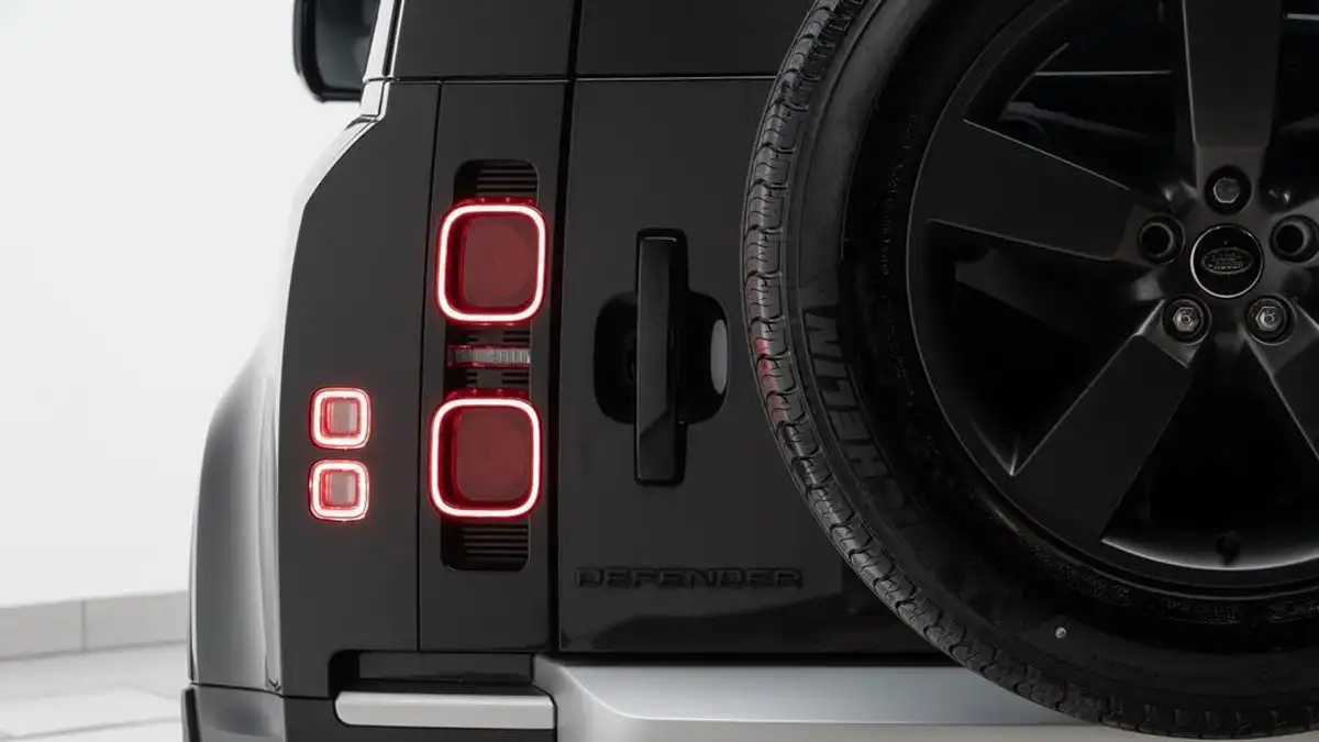 2023-land-rover-90-defender-30-d250-hard-top-se-90-2997cc-big-11