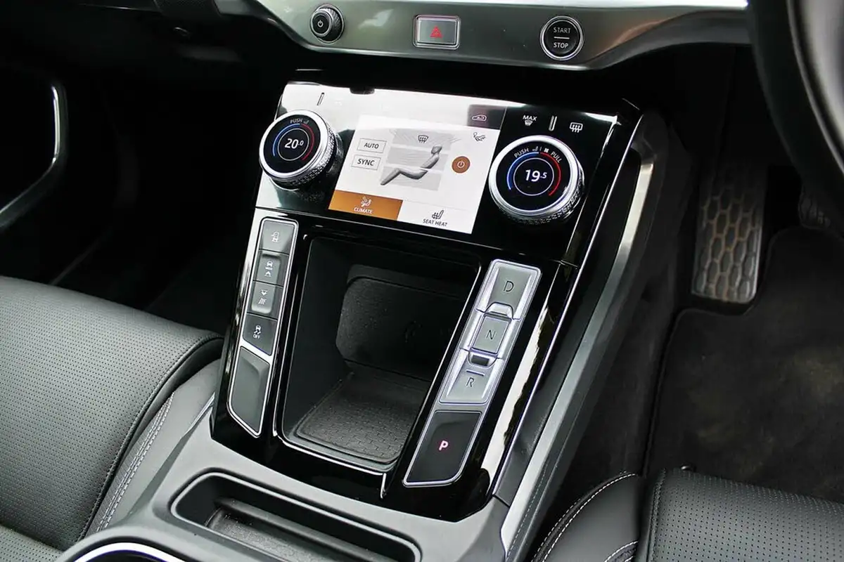2023-jaguar-i-pace-ev400-hse-black-big-20
